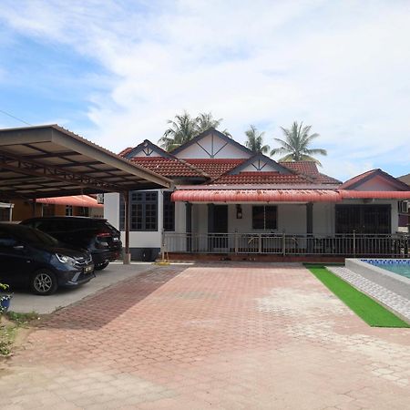 D'Bali Homestay - Private Swimming Pool, Netflix, Internet Wifi ,Cuckoo, Internet Wifi , Dryer, Washing Machine, Aircond Setiap Bilik & Ruang Tamu Pasir Puteh Exterior foto